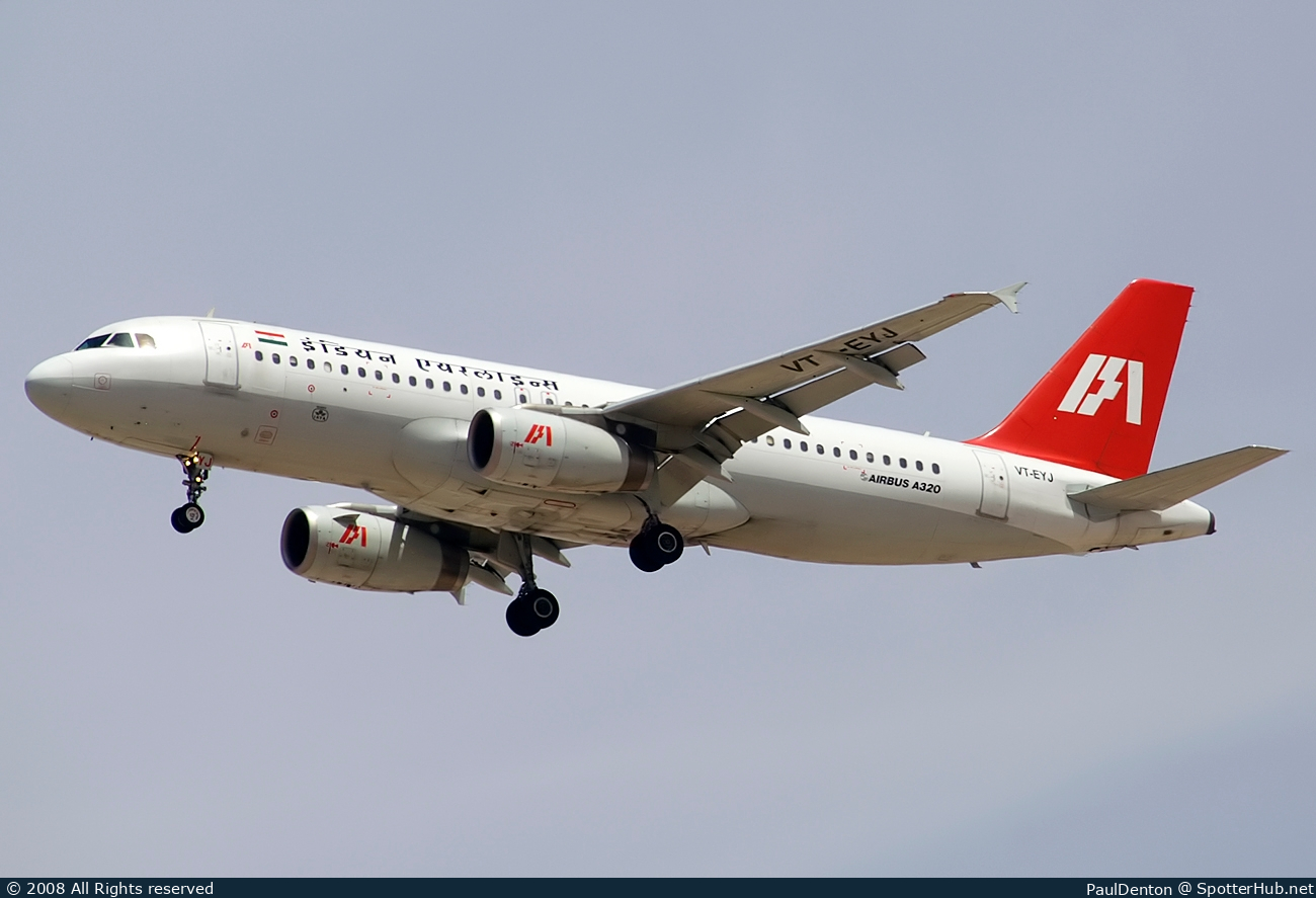 Photo of VT-EYJ - Airbus A320-231 operated by Indian Airlines