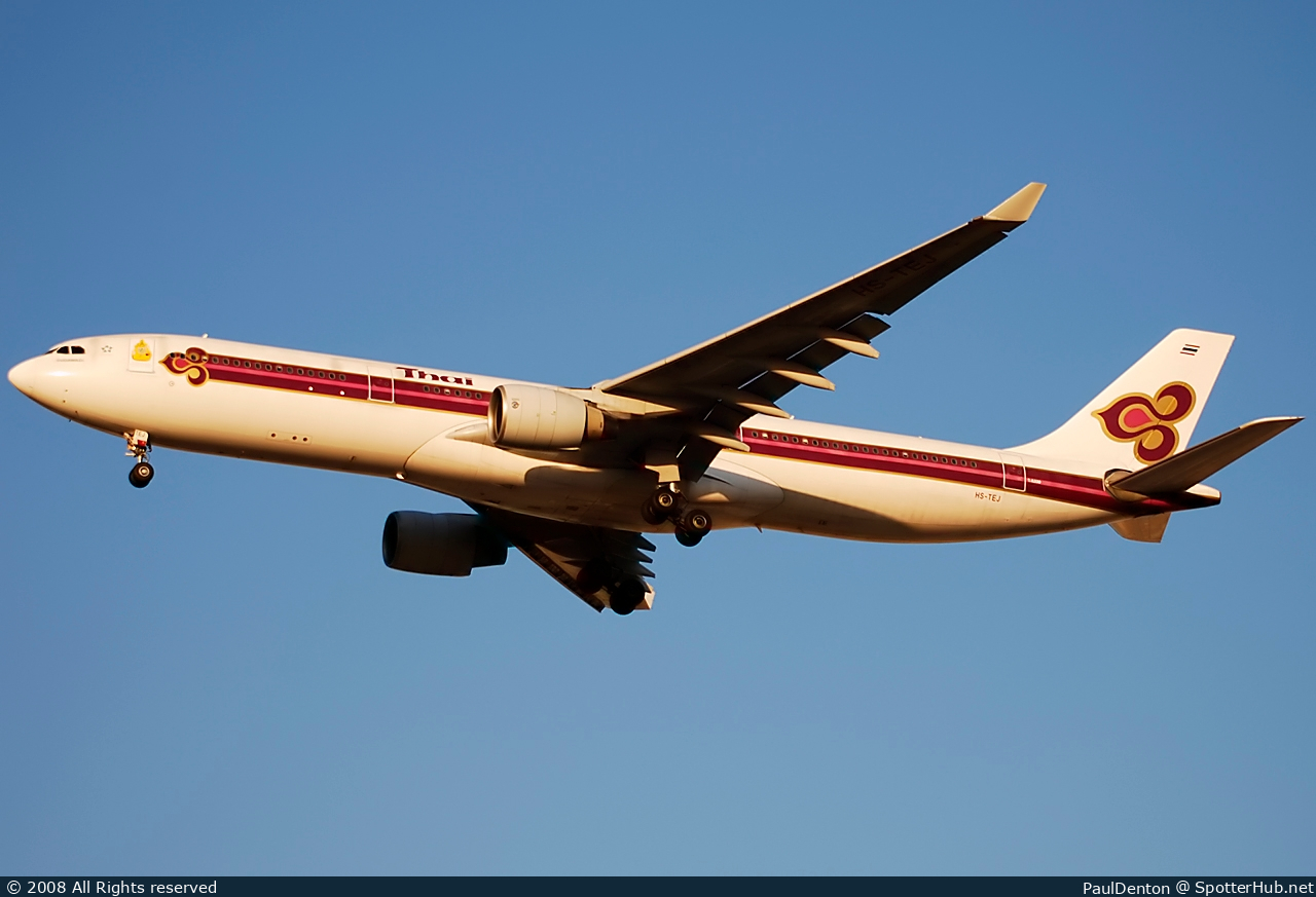 Photo of HS-TEJ - Airbus A330-322 operated by Thai Airways International
