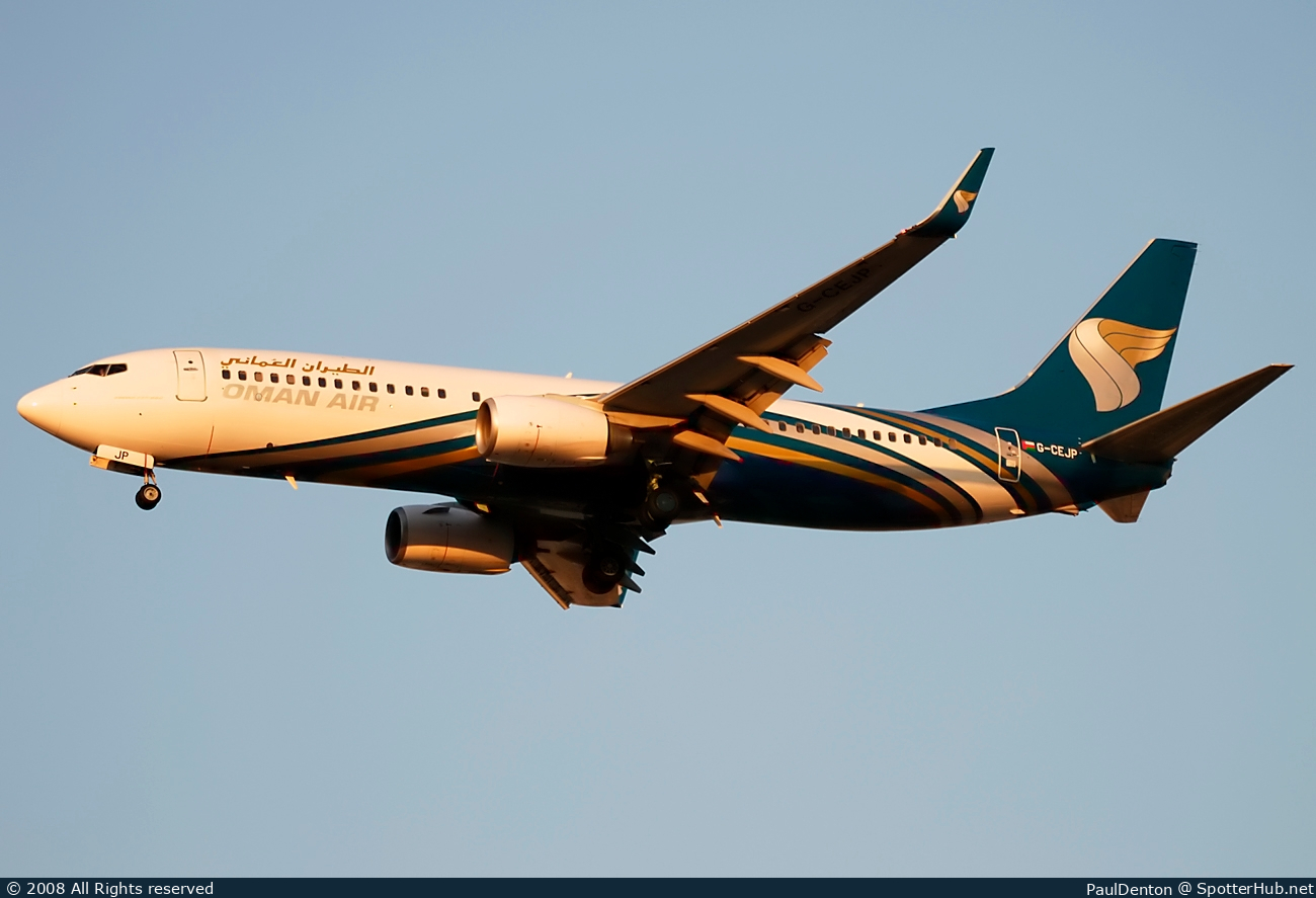 Photo of G-CEJP - Boeing 737-8BK operated by Oman Air (opb Flyglobespan)