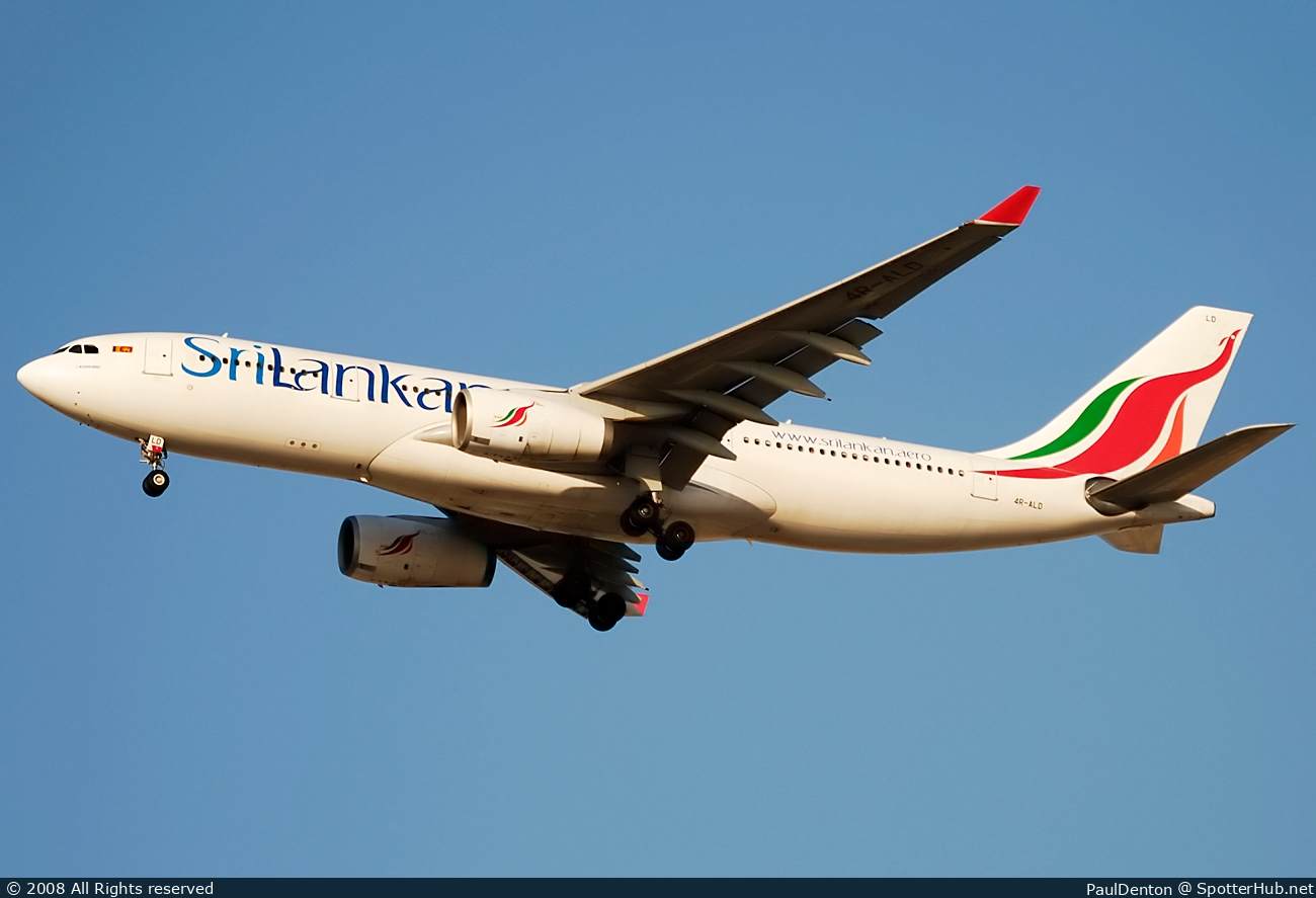Photo of 4R-ALD - Airbus A330-243 operated by SriLankan Airlines