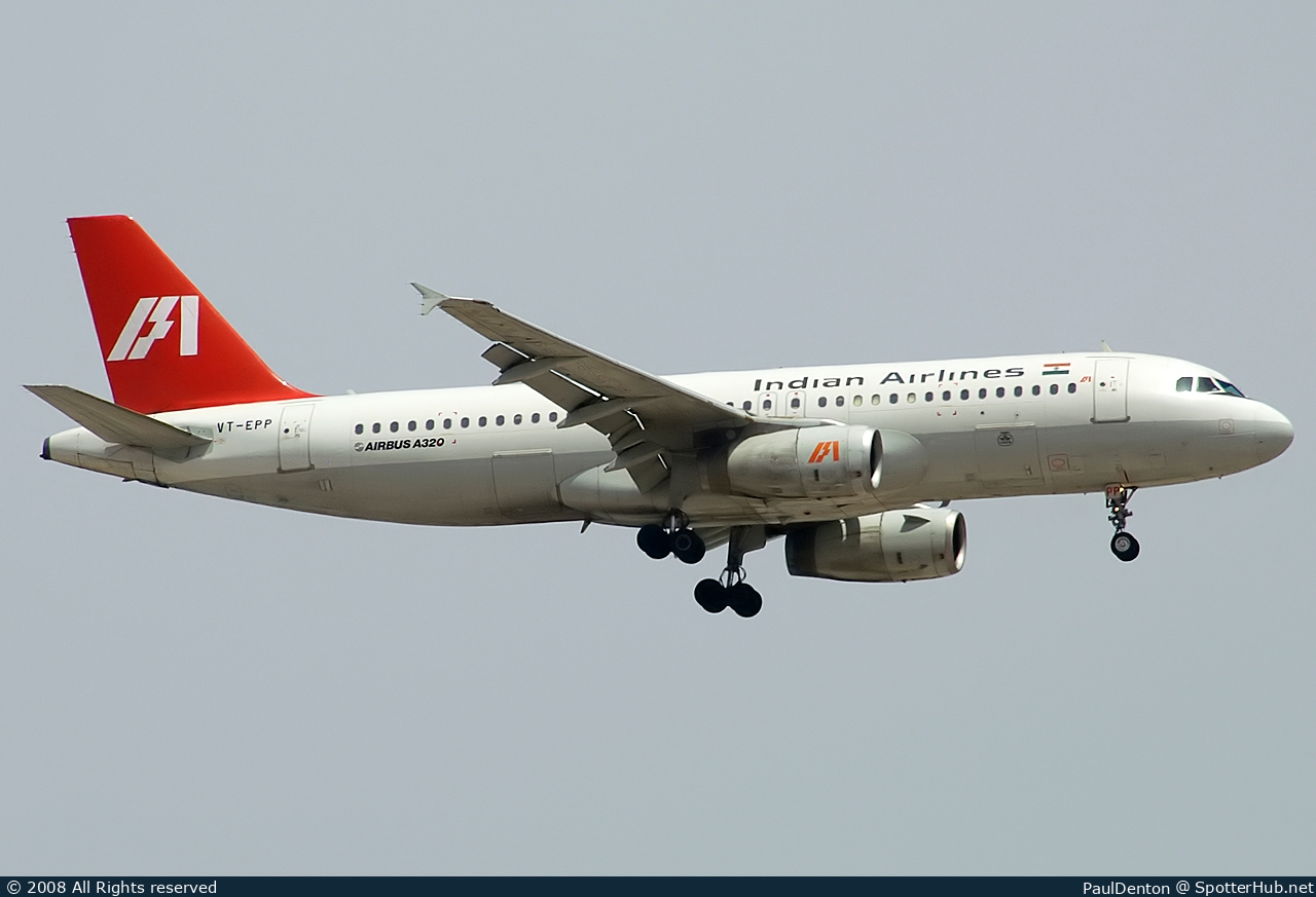 Photo of VT-EPP - Airbus A320-231 operated by Indian Airlines