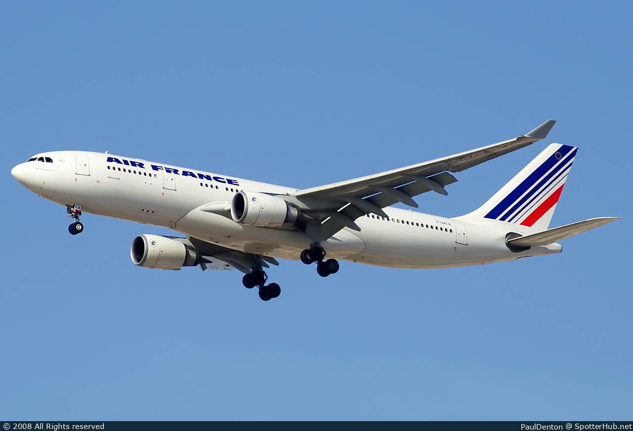 Photo of F-GZCA - Airbus A330-203 operated by Air France