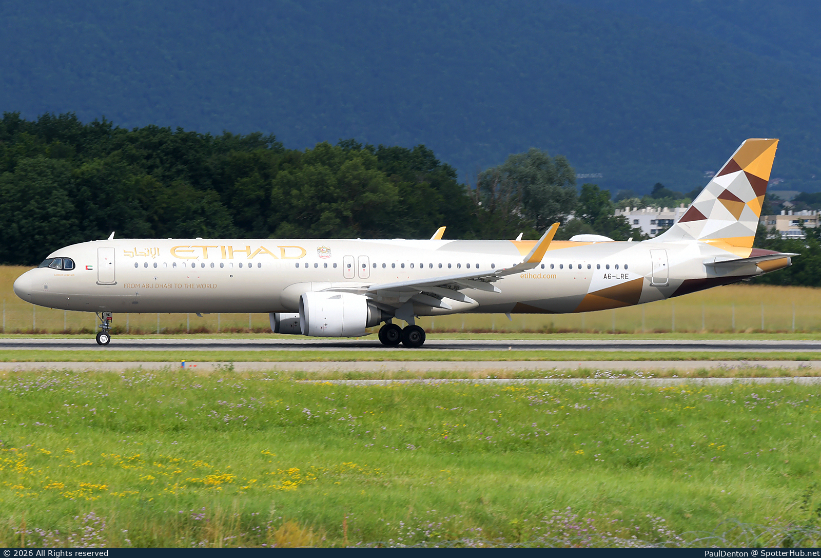 Photo of A6-LRE - Airbus A321-251NX operated by Etihad Airways