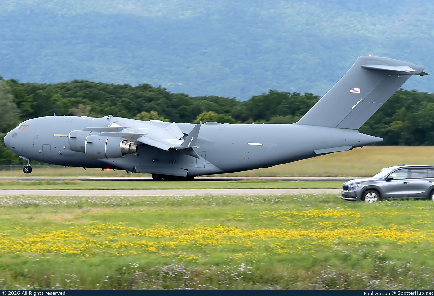 Photo of 07-7186 - Boeing C-17A Globemaster III operated by US Air Force