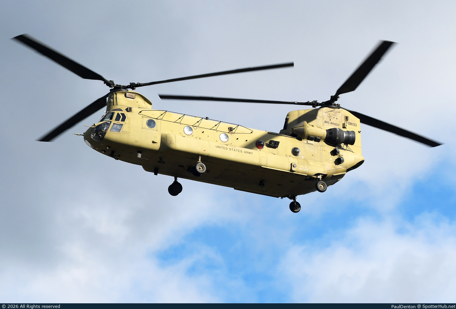 Photo of 13-08133 - Boeing Vertol CH-47F Chinook operated by US Army