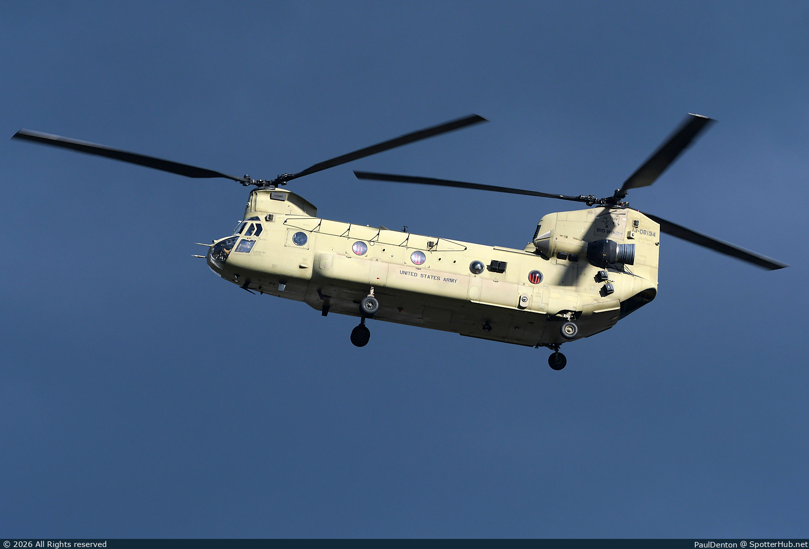 Photo of 13-08134 - Boeing Vertol CH-47F Chinook operated by US Army