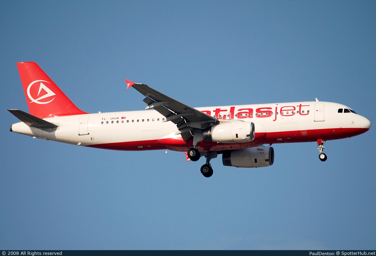 Photo of TC-OGK - Airbus A320-232 operated by Atlasjet