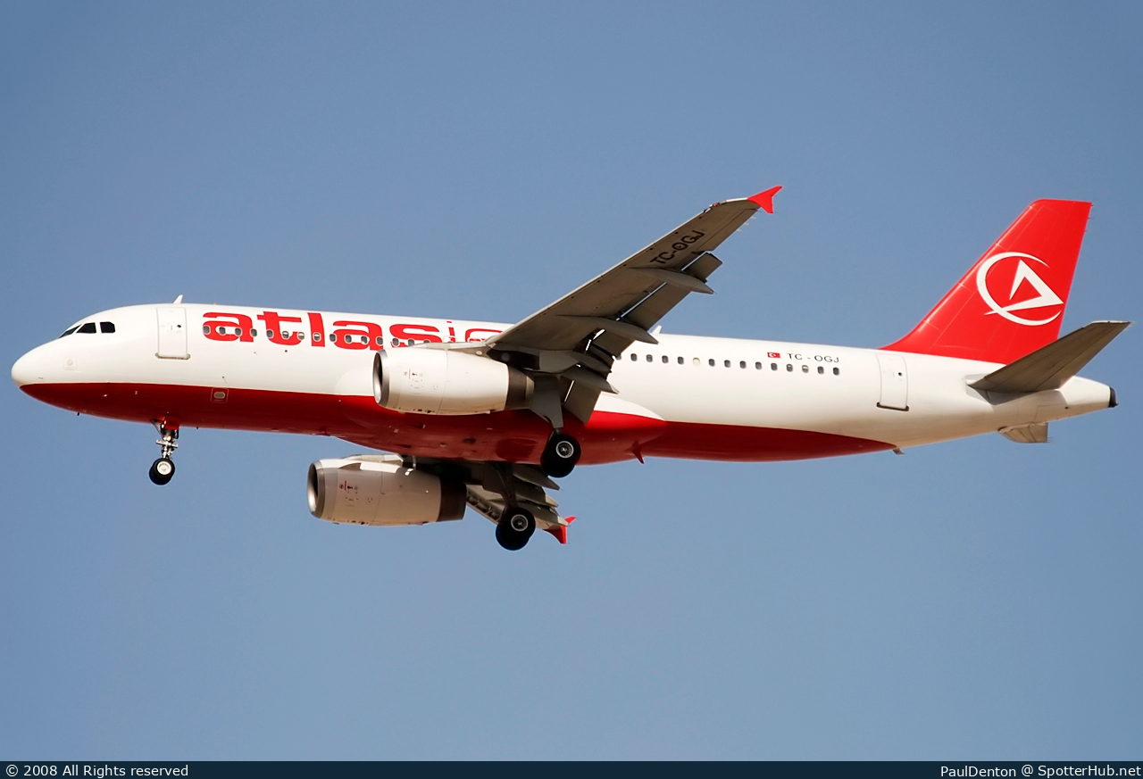 Photo of TC-OGJ - Airbus A320-232 operated by Atlasjet