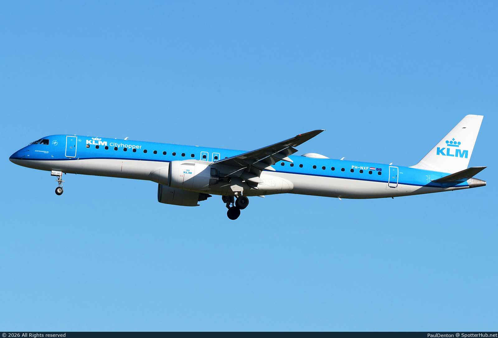 Photo of PH-NXF - Embraer ERJ-195-E2 operated by KLM Cityhopper