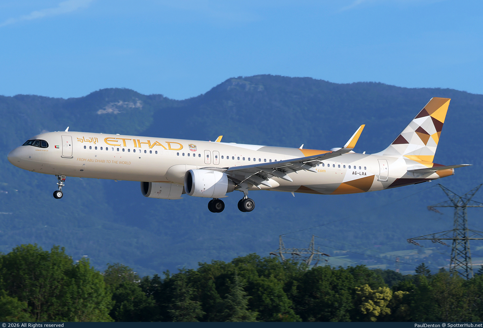Photo of A6-LRA - Airbus A321-251NX operated by Etihad Airways