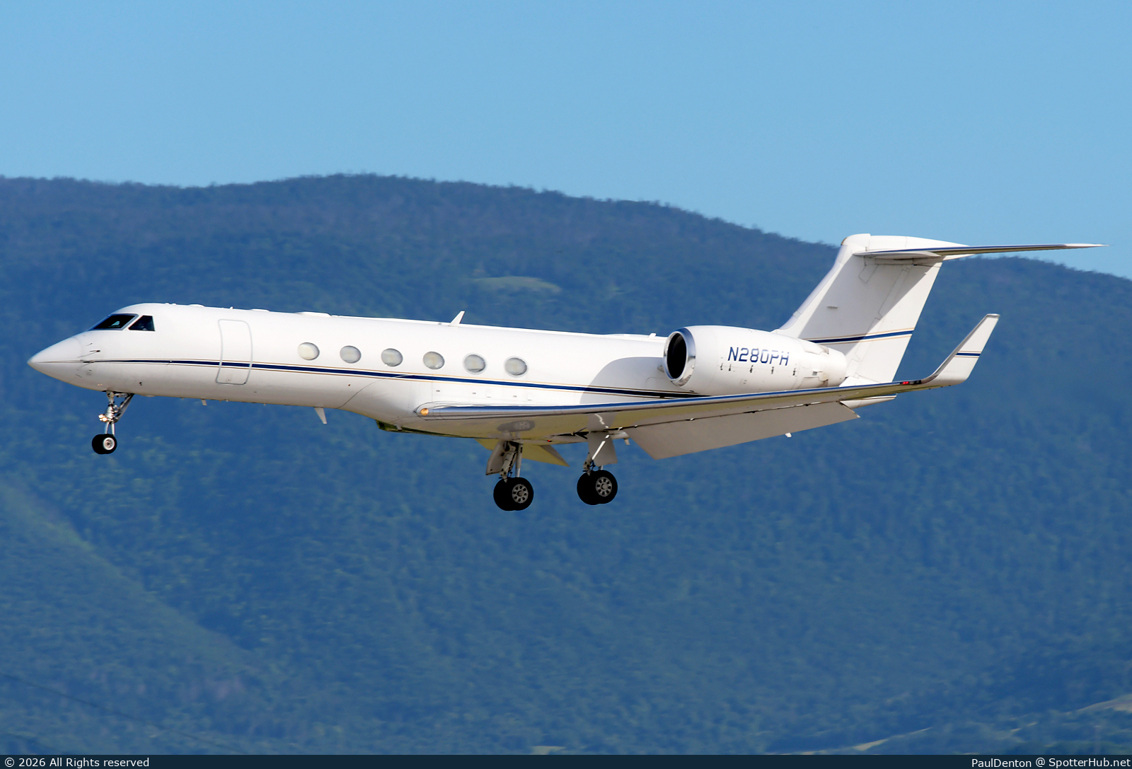 Photo of N280PH - Gulfstream GV operated by Global Air Charters