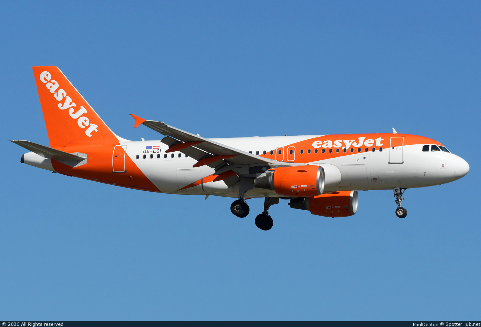 Photo of OE-LQI - Airbus A319-111 operated by easyJet Europe
