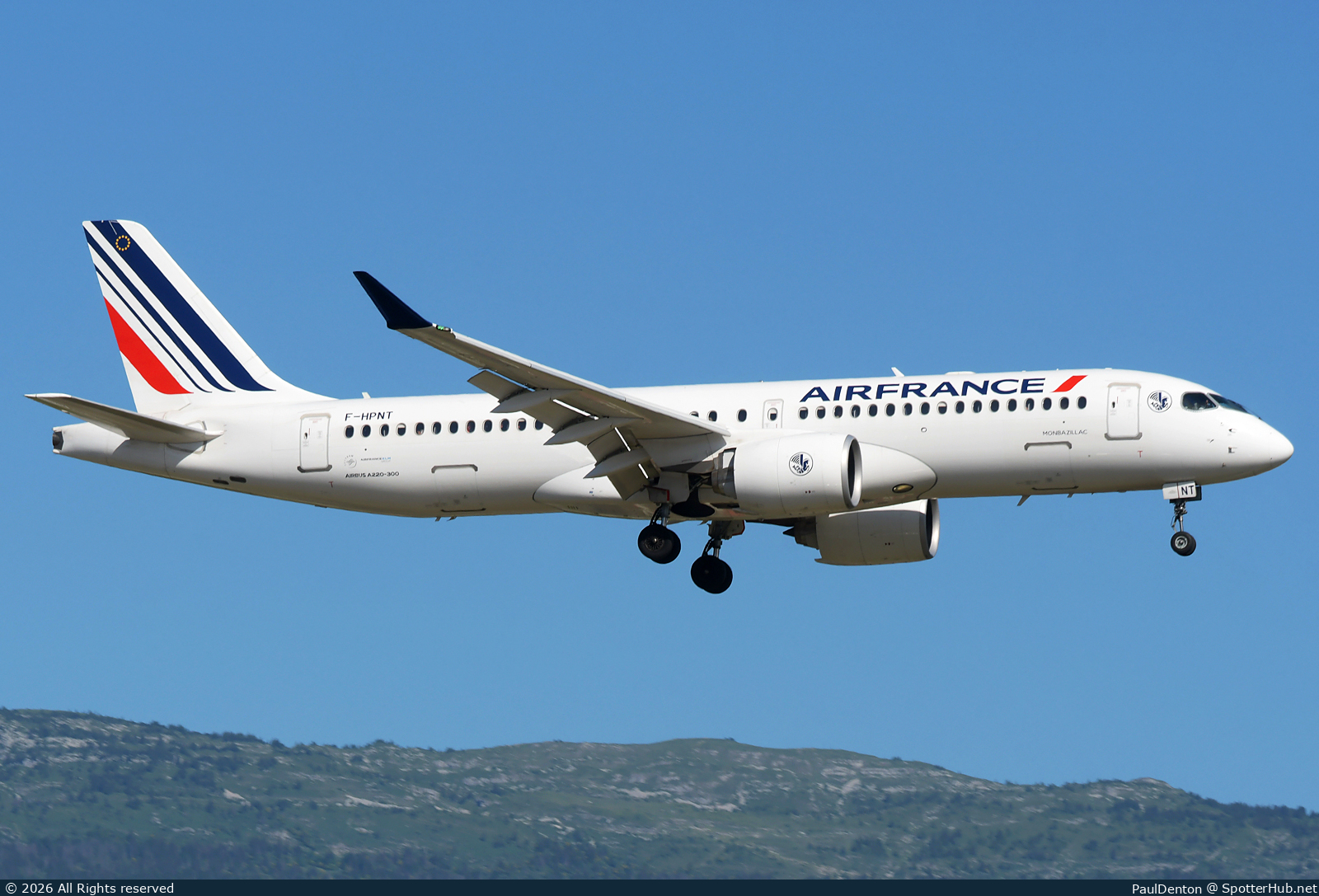 Photo of F-HPNT - Airbus A220-300 operated by Air France
