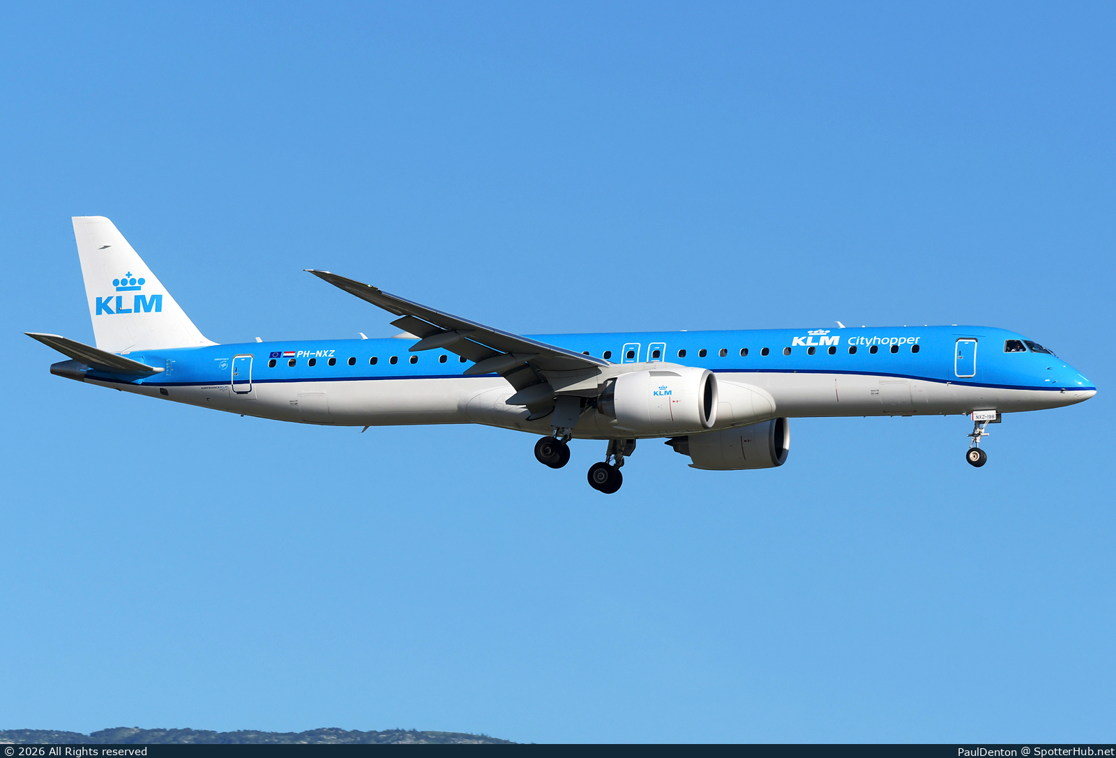 Photo of PH-NXZ - Embraer ERJ-195-E2 operated by KLM Cityhopper