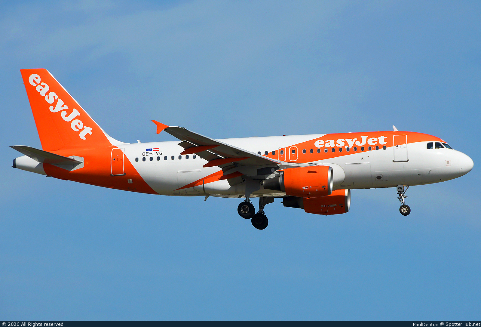Photo of OE-LVG - Airbus A319-111 operated by easyJet Europe