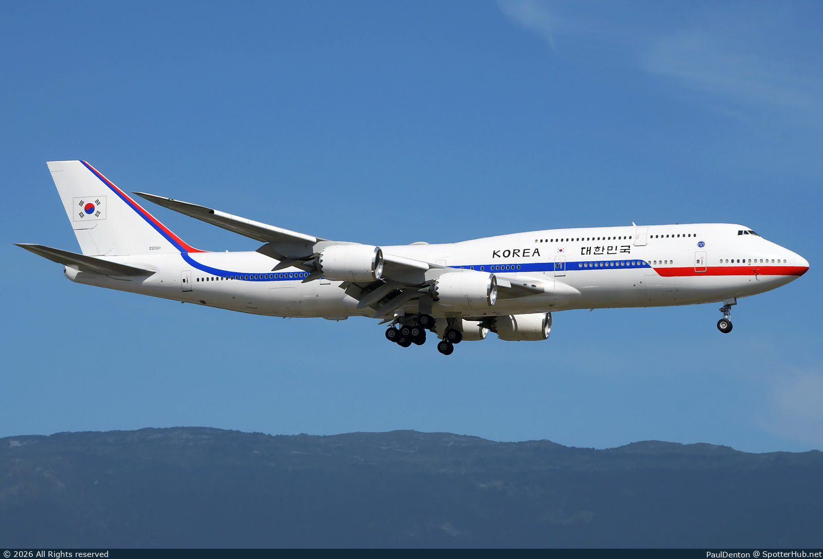 Photo of 22001 - Boeing 747-8B5 operated by Government of the Republic of Korea