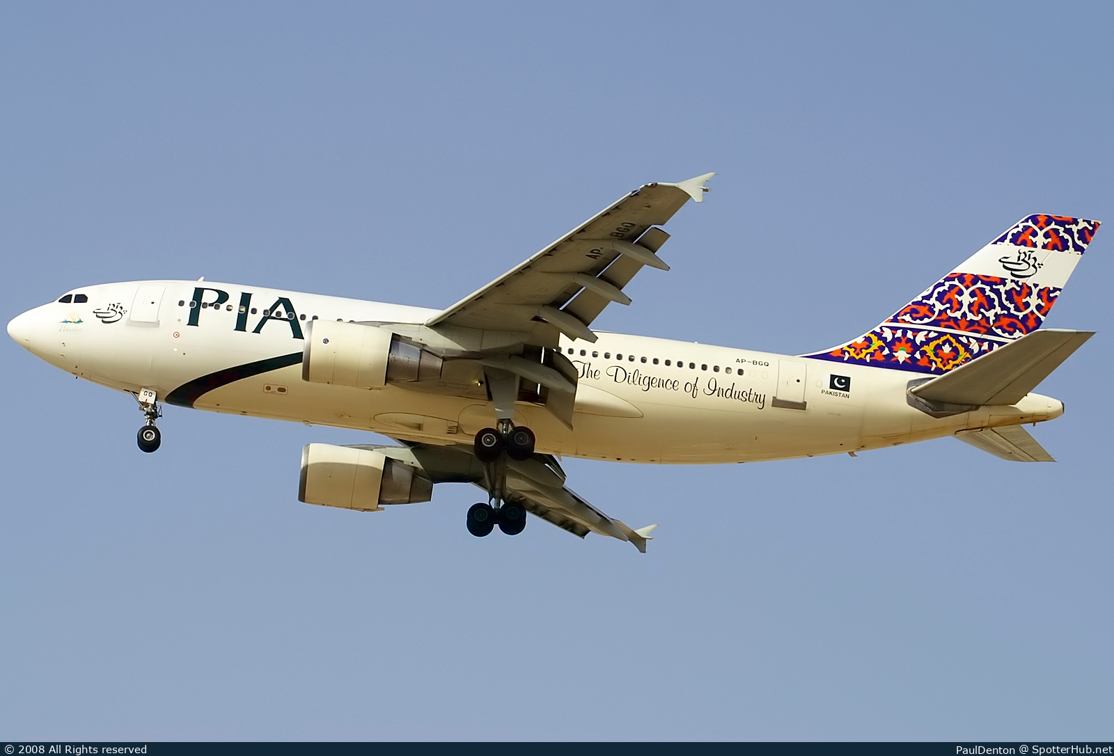 Photo of AP-BGQ - Airbus A310-324 operated by PIA Pakistan International Airlines