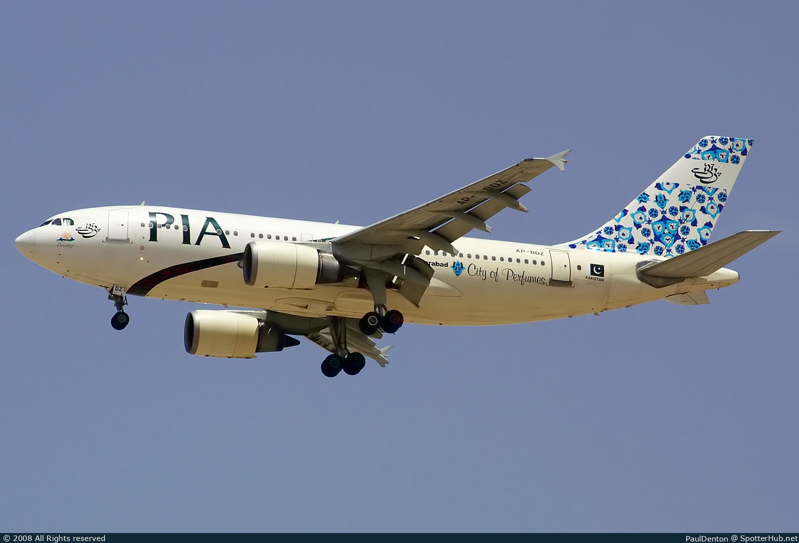Photo of AP-BDZ - Airbus A310-308 operated by PIA Pakistan International Airlines
