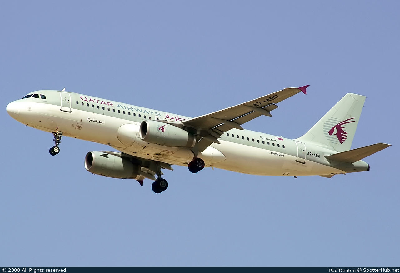 Photo of A7-ABR - Airbus A320-232 operated by Qatar Airways