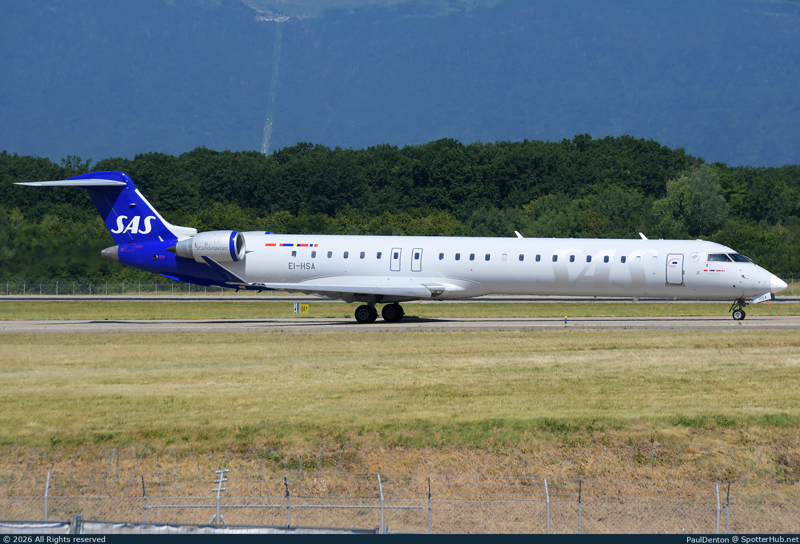 Photo of EI-HSA - Bombardier CRJ-900LR operated by SAS Scandinavian Airlines (opb CityJet)