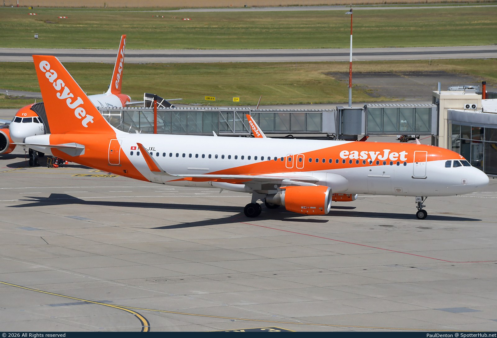 Photo of HB-JXL - Airbus A320-214 operated by easyJet Switzerland