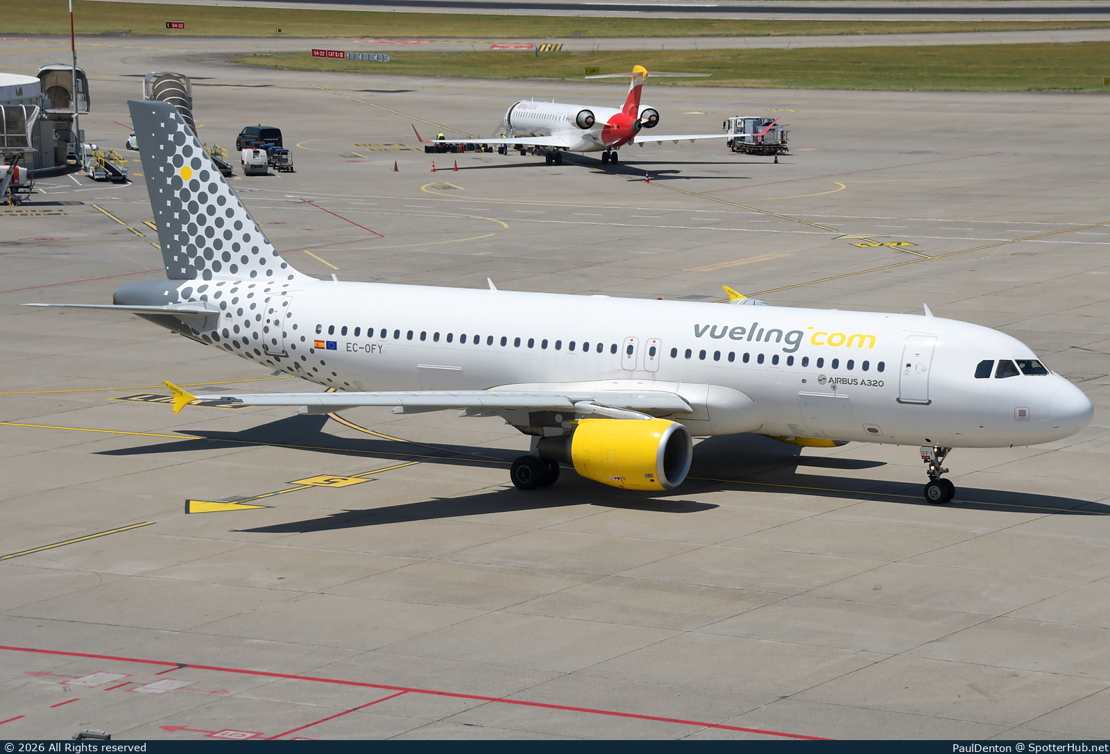 Photo of EC-OFY - Airbus A320-214 operated by Vueling