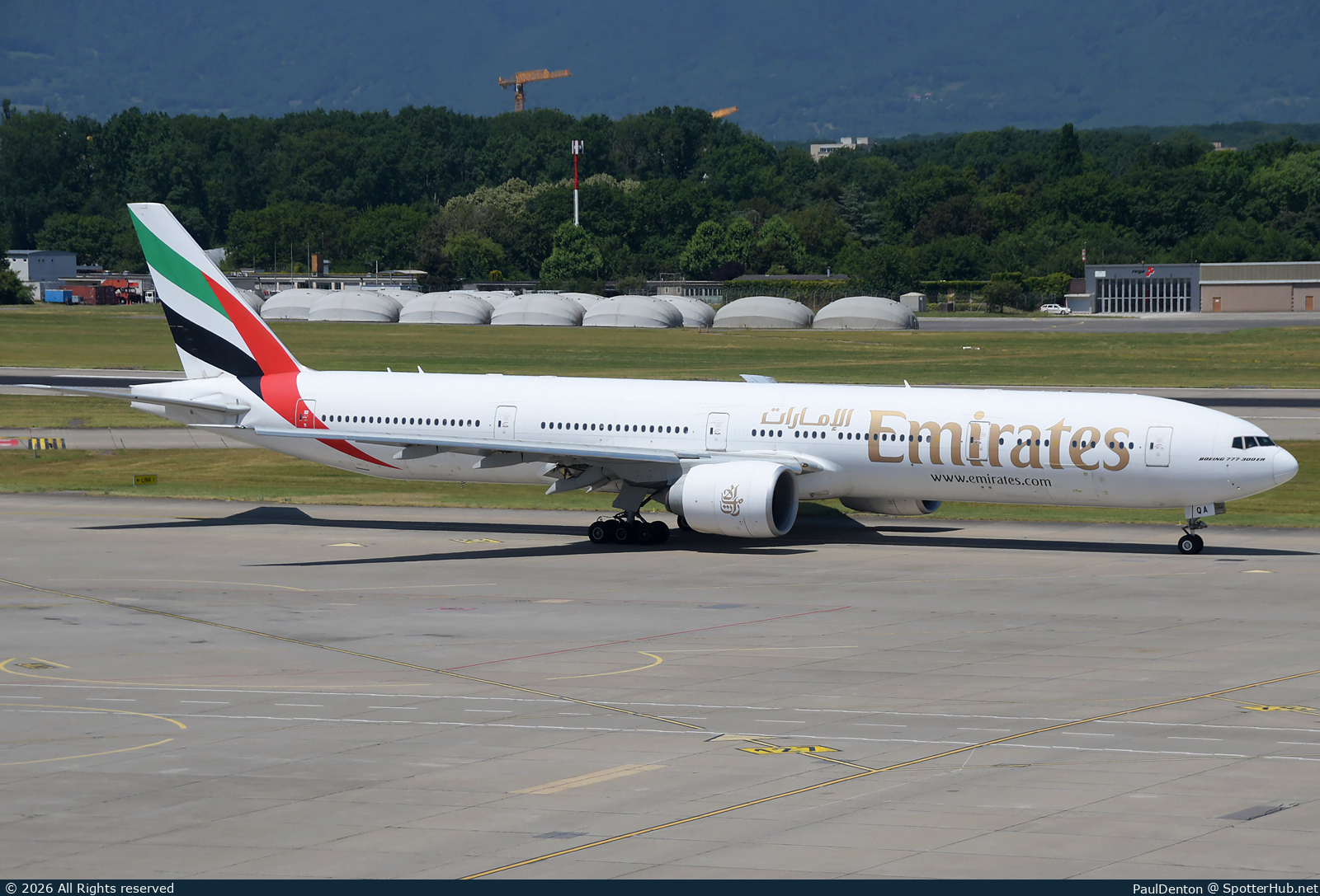 Photo of A6-EQA - Boeing 777-31H(ER) operated by Emirates