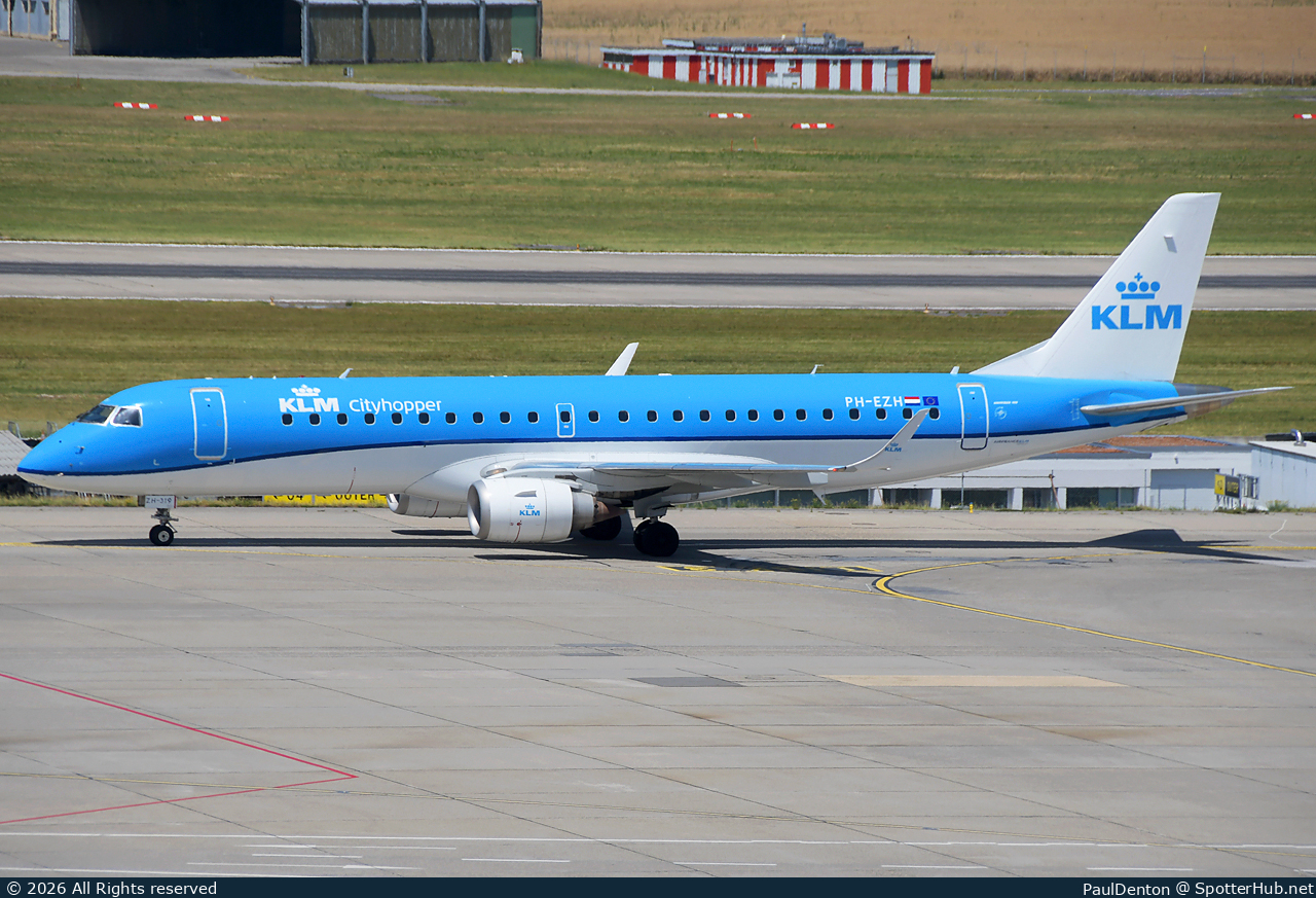 Photo of PH-EZH - Embraer ERJ-190STD operated by KLM Cityhopper