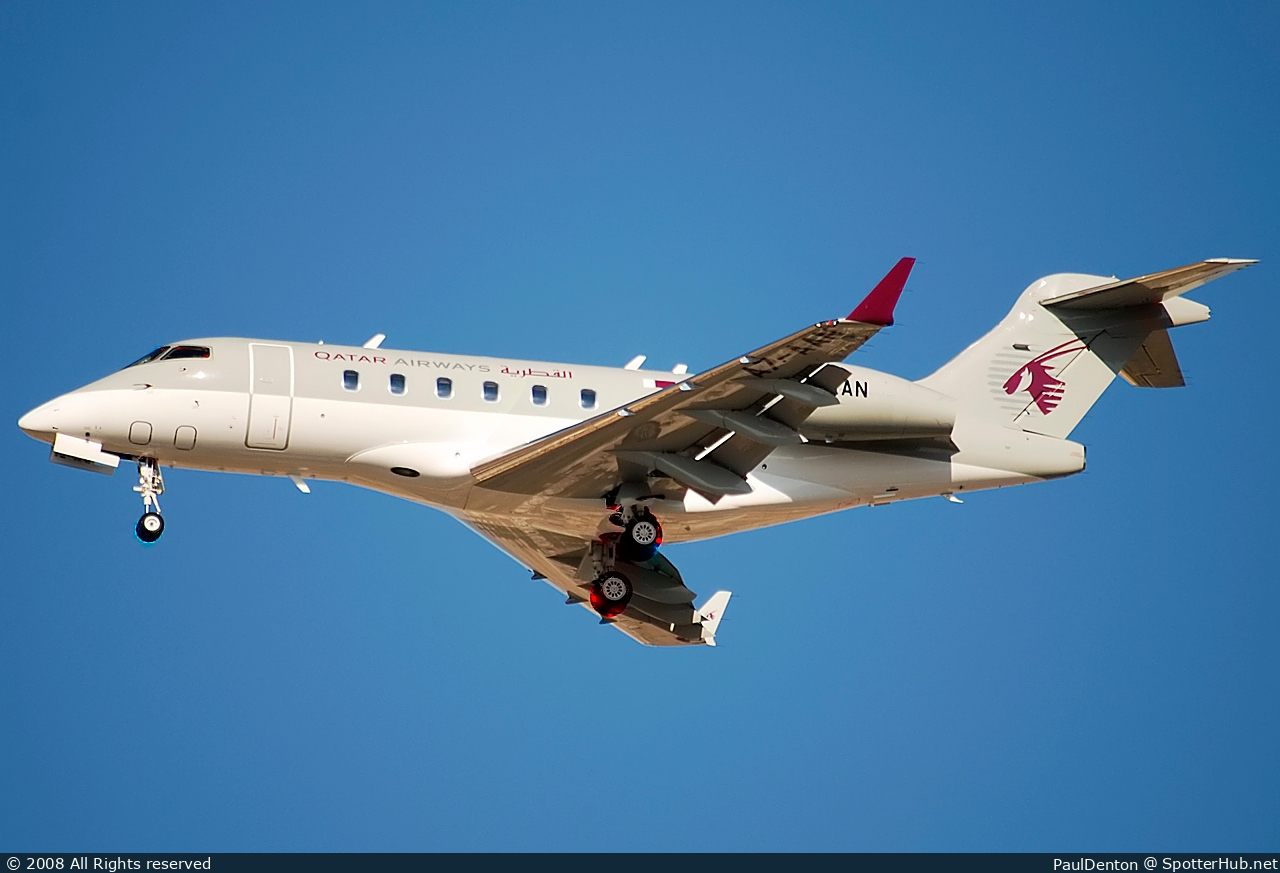 Photo of A7-AAN - Bombardier Challenger 300 operated by Qatar Amiri Flight