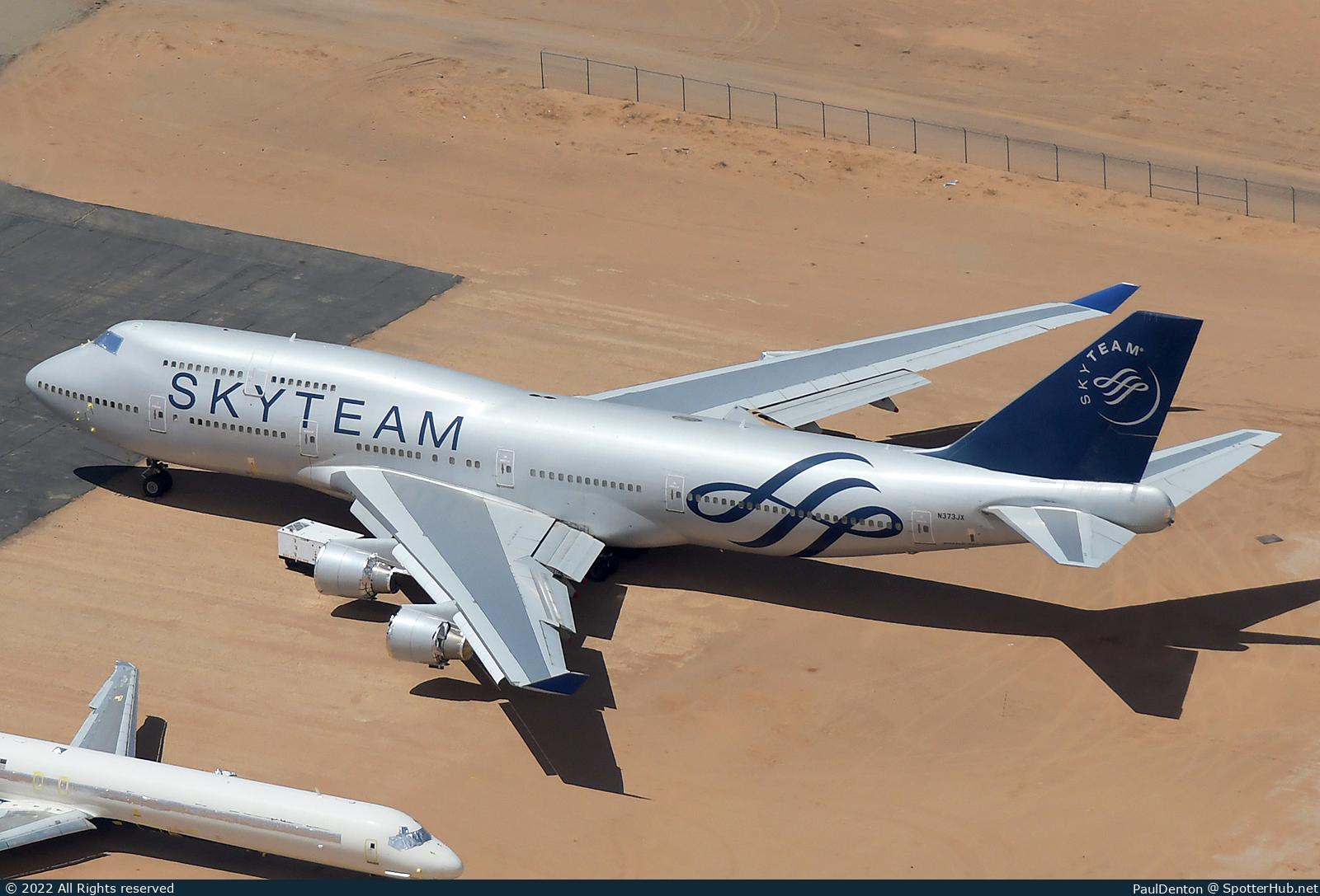 Photo of N373JX - Boeing 747-409 operated by JetOneX