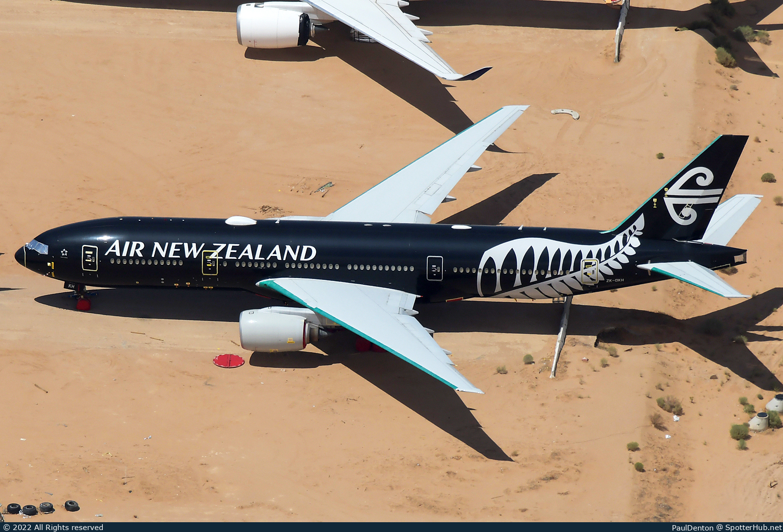 Photo of ZK-OKH - Boeing 777-219(ER) operated by Air New Zealand