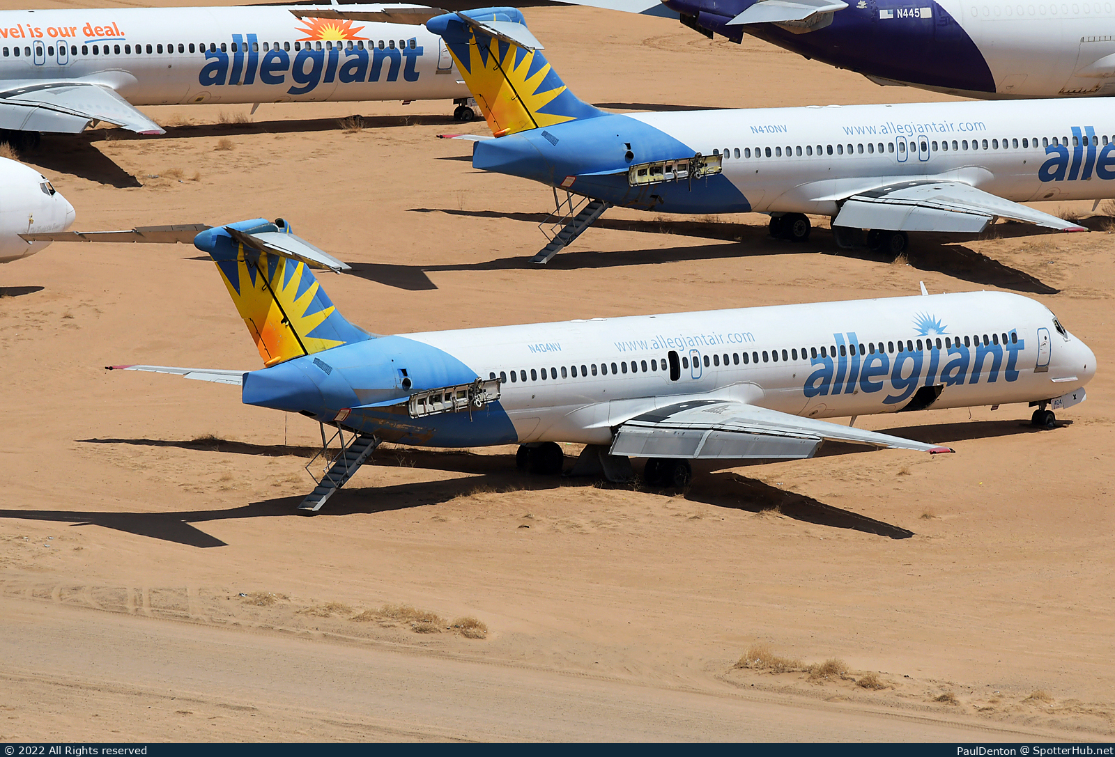 Photo of N404NV - McDonnell Douglas MD-88 operated by Allegiant Air