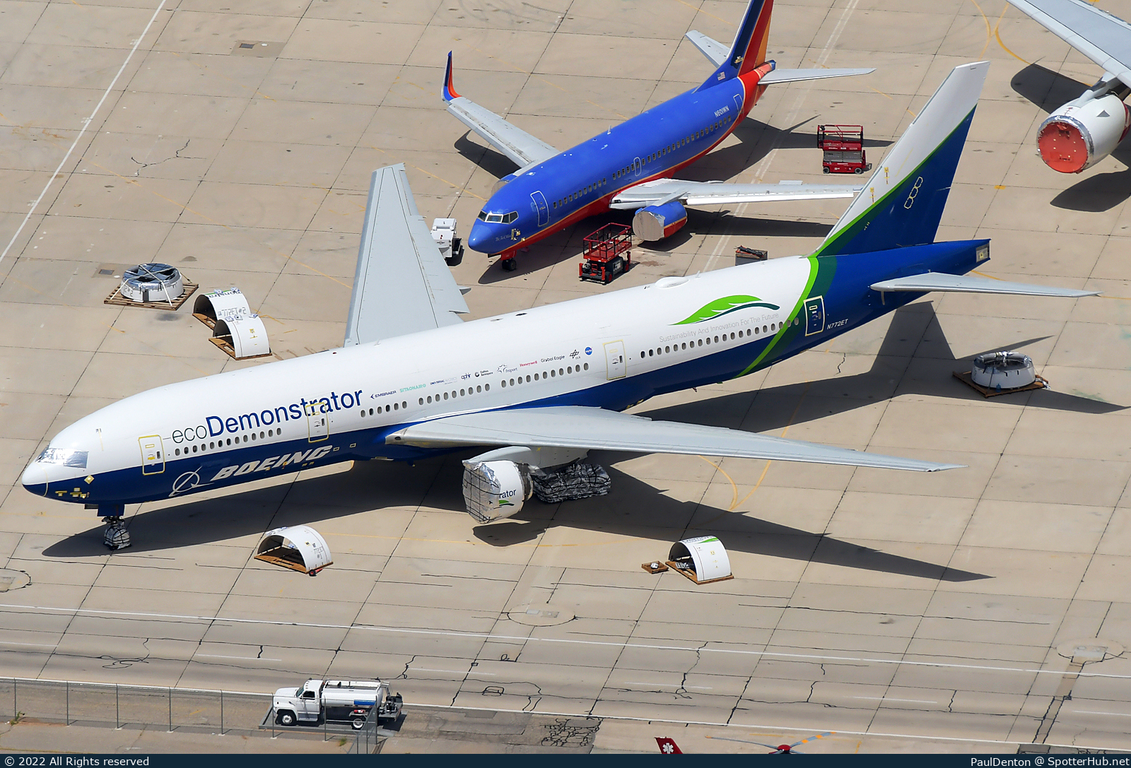 Photo of N772ET - Boeing 777-2J6 operated by Boeing