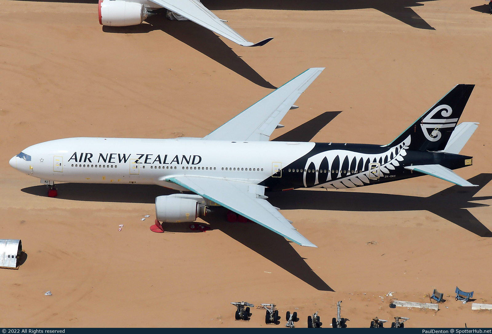 Photo of ZK-OKC - Boeing 777-219(ER) operated by Air New Zealand