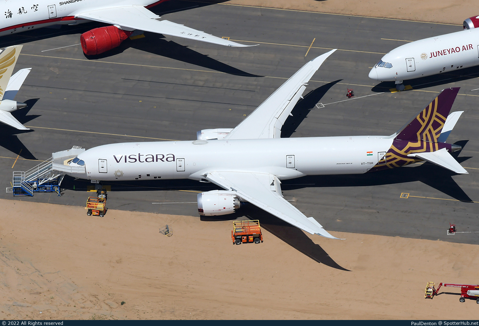Photo of VT-TSH - Boeing 787-9 Dreamliner operated by Vistara
