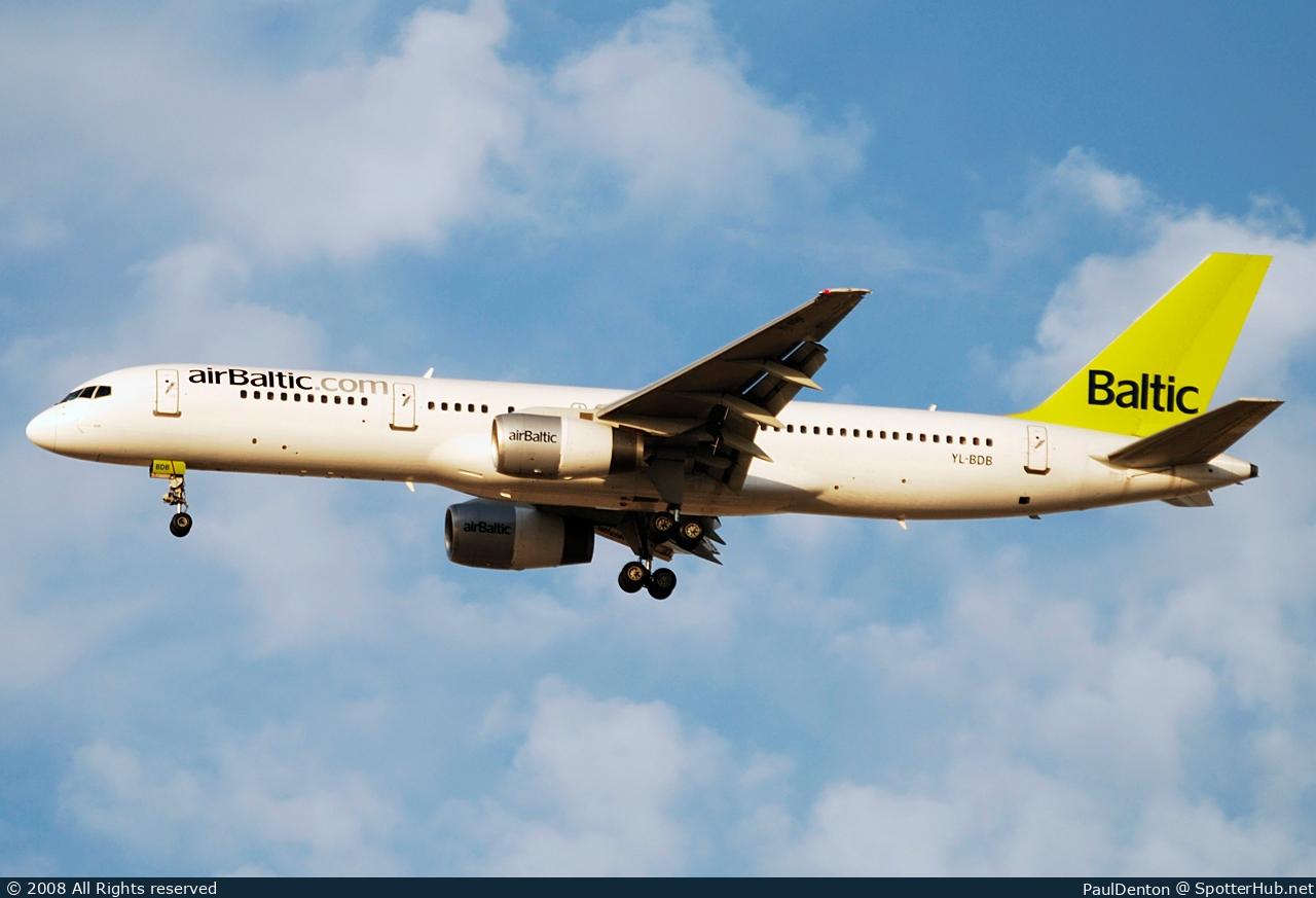 Photo of YL-BDB - Boeing 757-256 operated by airBaltic