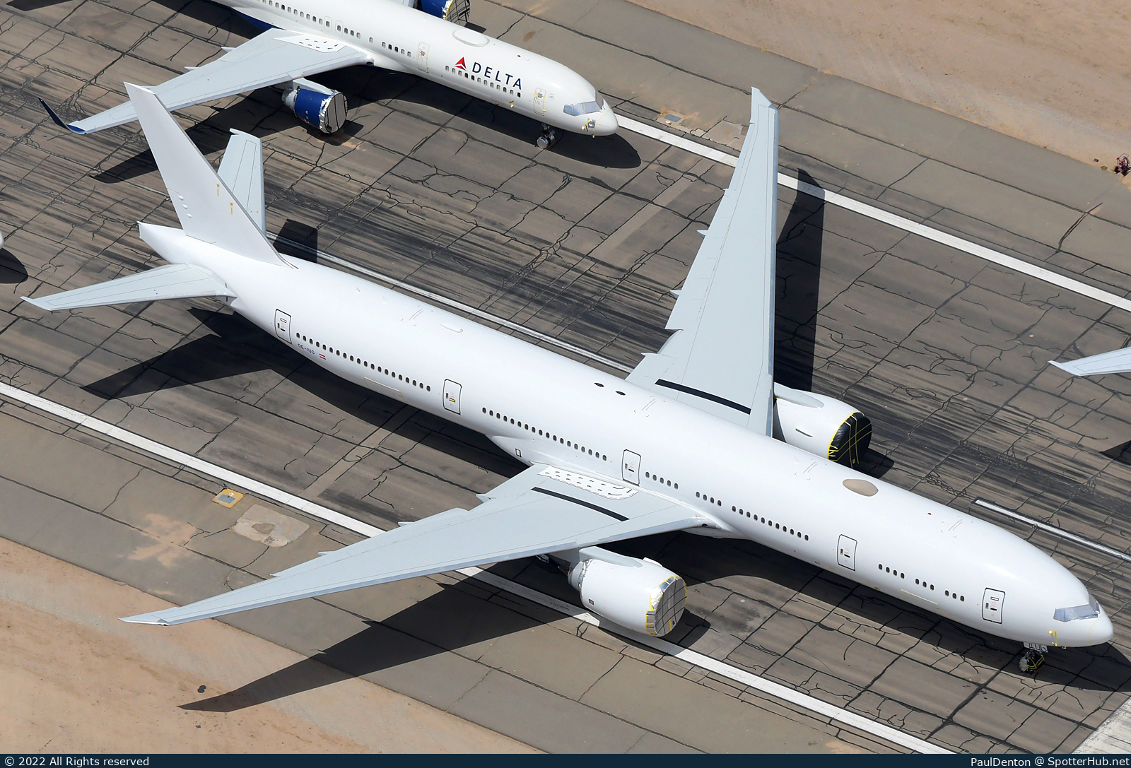 Photo of OE-IUG - Boeing 777-3FX(ER) operated by Altavair AirFinance