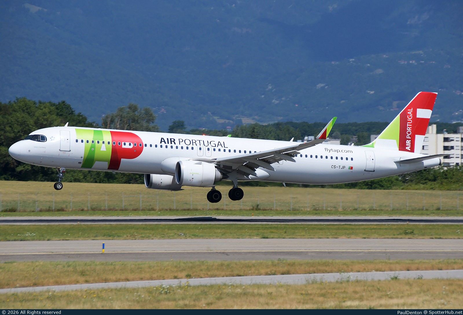 Photo of CS-TJP - Airbus A321-251NX operated by TAP Air Portugal