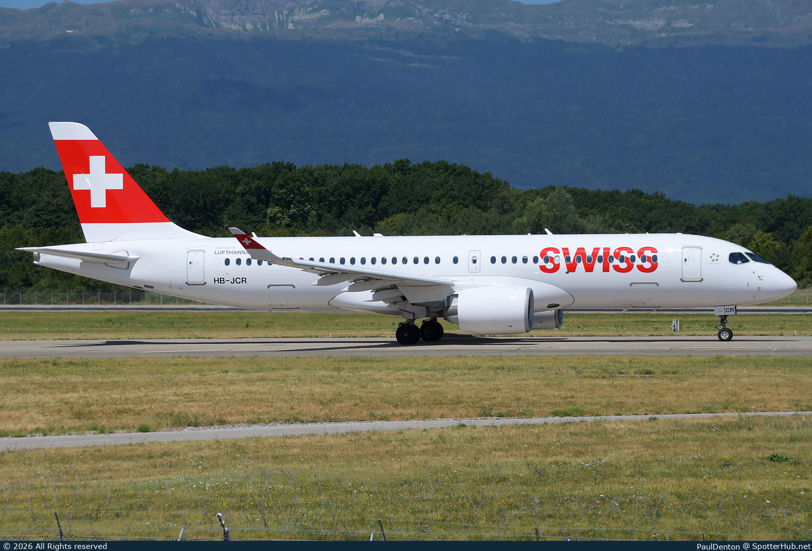 Photo of HB-JCR - Airbus A220-300 operated by Swiss International Air Lines
