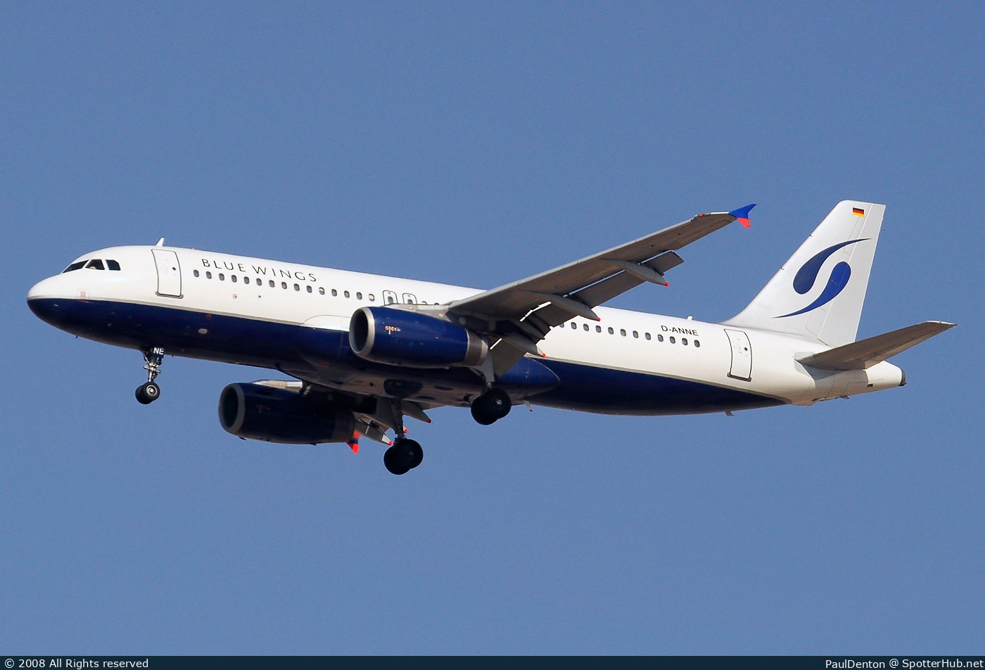Photo of D-ANNE - Airbus A320-232 operated by Blue Wings