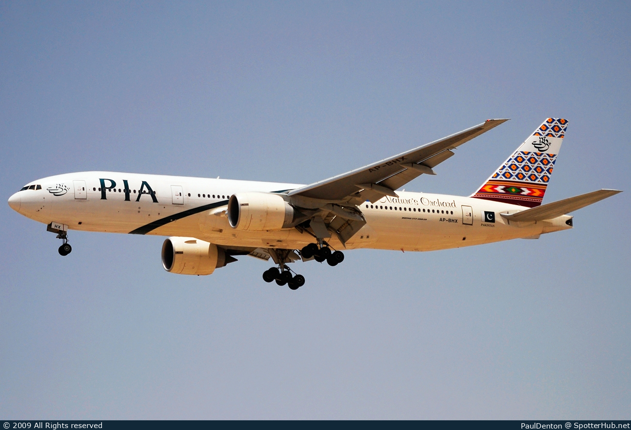 Photo of AP-BHX - Boeing 777-240(ER) operated by PIA Pakistan International Airlines