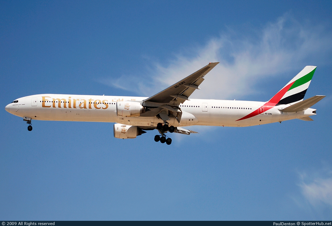 Photo of A6-EMV - Boeing 777-31H operated by Emirates
