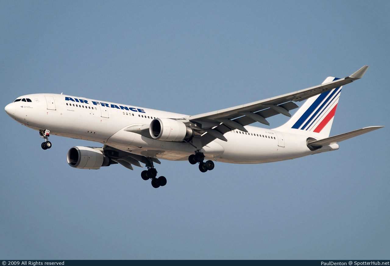 Photo of F-GZCN - Airbus A330-203 operated by Air France