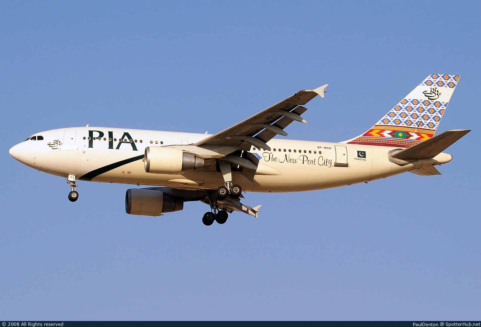 Photo of AP-BGO - Airbus A310-324 operated by PIA Pakistan International Airlines