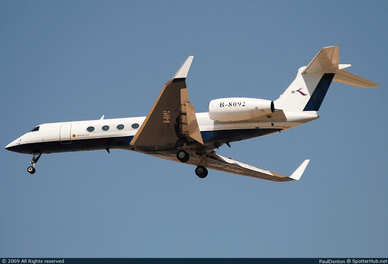 Photo of B-8092 - Gulfstream GV operated by Deer Jet