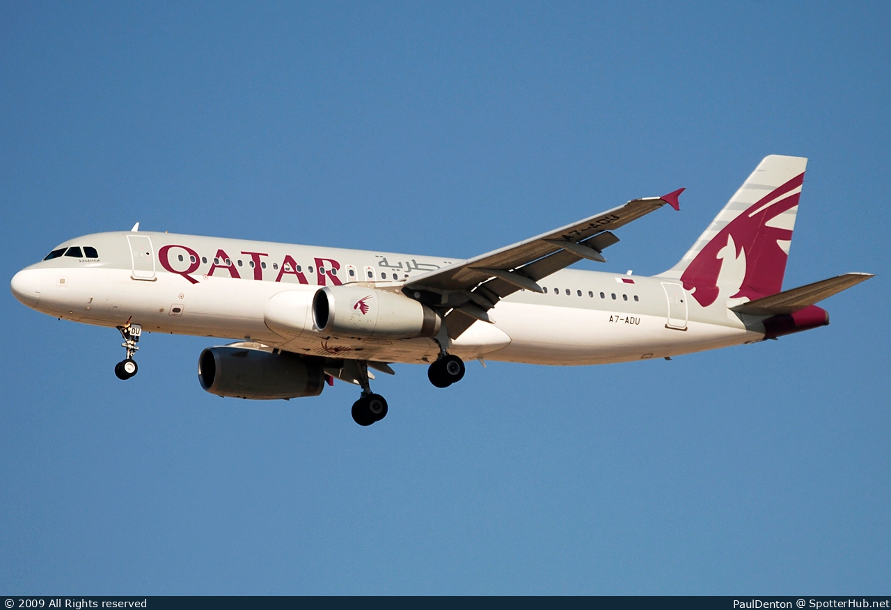 Photo of A7-ADU - Airbus A320-232 operated by Qatar Airways