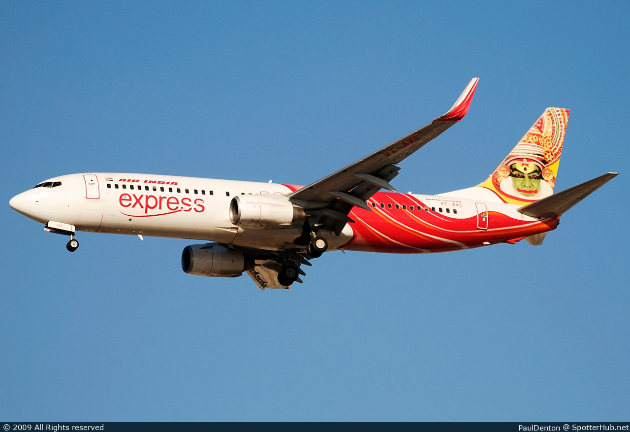 Photo of VT-AXE - Boeing 737-8Q8 operated by Air India Express