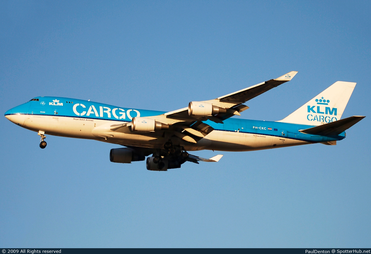 Photo of PH-CKC - Boeing 747-406F(ER) operated by KLM Cargo (opb Martinair)