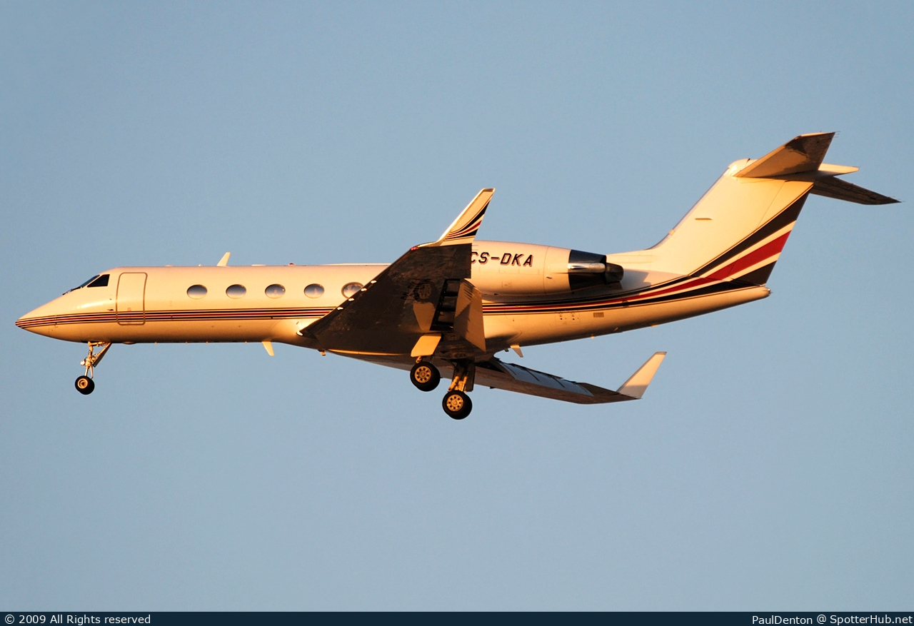 Photo of CS-DKA - Gulfstream GIV-SP operated by NetJets Europe