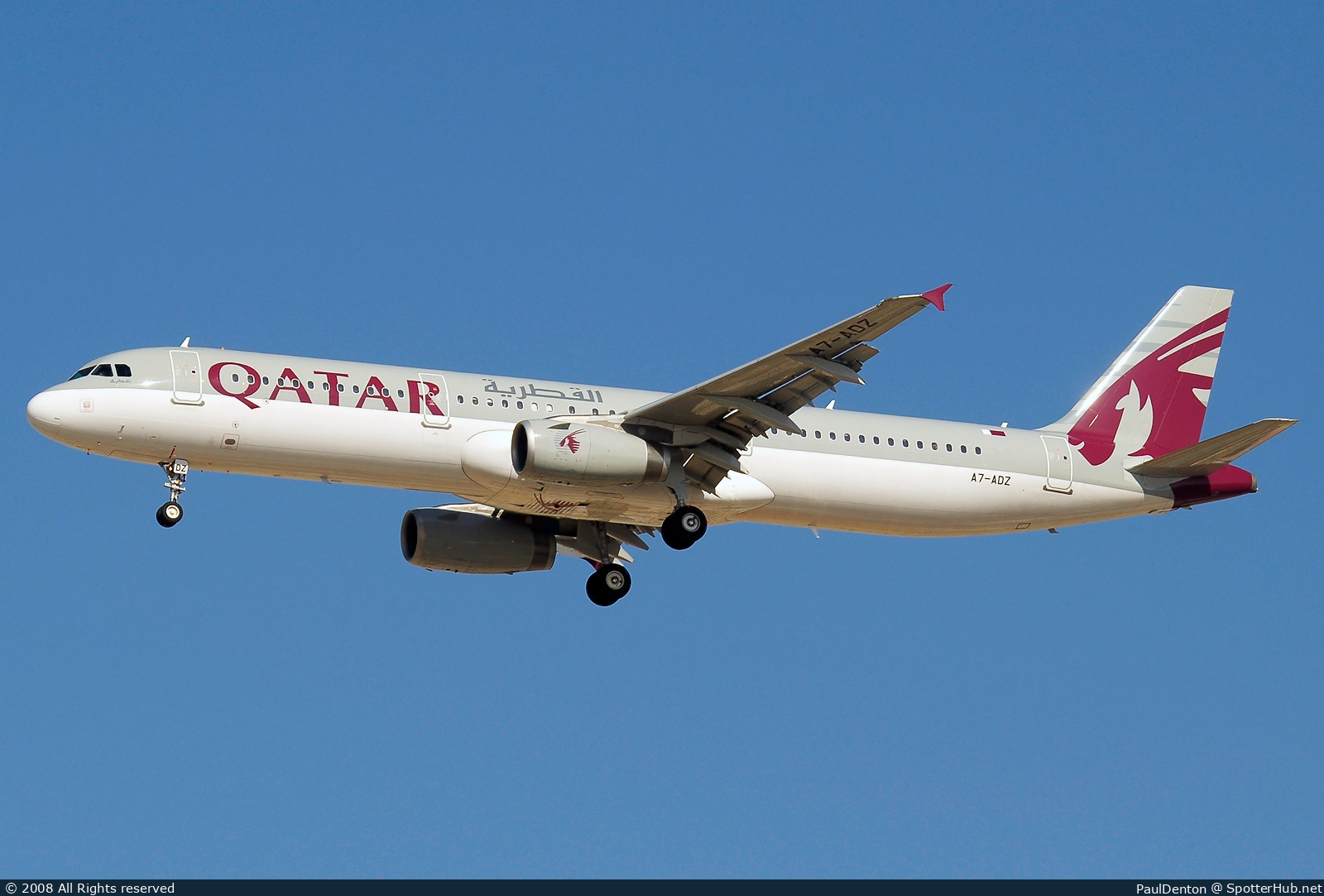 Photo of A7-ADZ - Airbus A321-231 operated by Qatar Airways